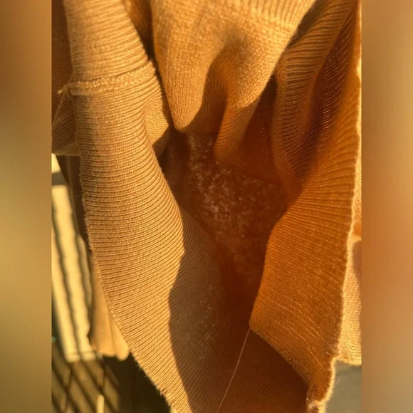 🆕 AZI New York Mustard Gold Chain-Neck Puff Sleeve 100% Cotton Sweater Size S - Picture 9 of 16